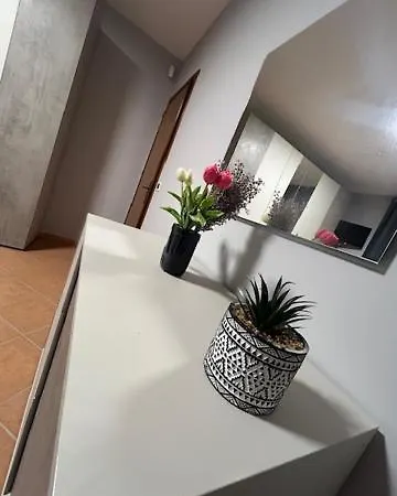 Enza House